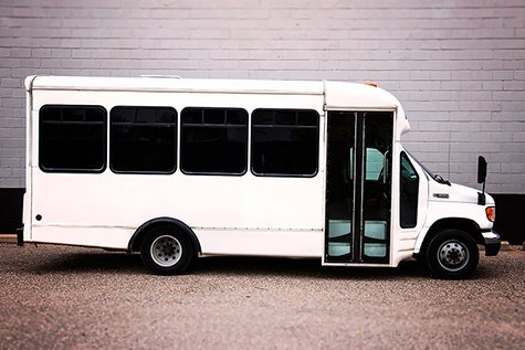 18 Passenger Bus Exterior Style